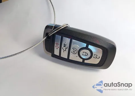 2017 Ford F-150 Lariat z USA, uszkodzony, nr VIN 1FTEW1EG1HFC90418